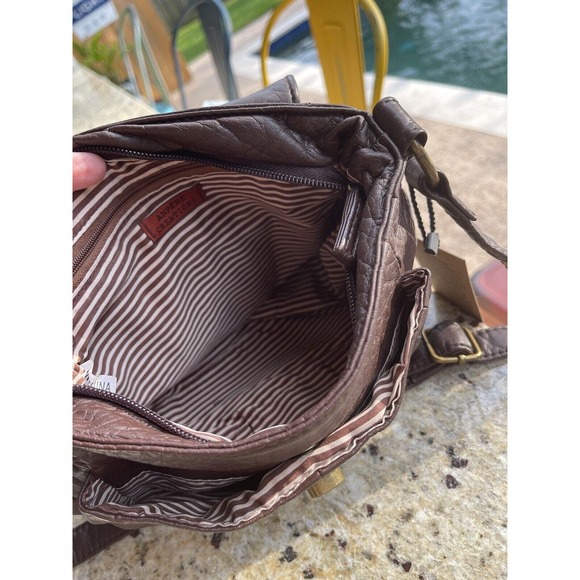 Ampere Creations Faux Leather Brown Crossbody. Adjustable Strap. NEW With Tags! - Picture 7 of 10